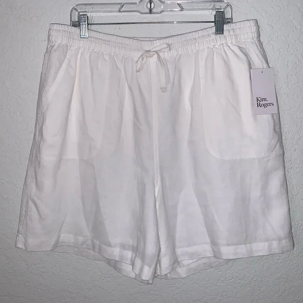 NWT Kim Rogers Linen White Women Shorts Size L